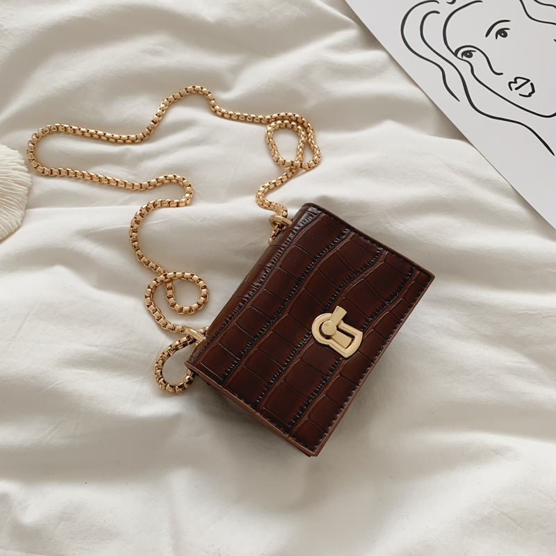 Trendy Women's Small Chain Bag 2025 - Korean Style Versatile Shoulder Crossbody Bag for Internet Celebrity Fashion Trendy Women's Small Chain Bag 2025 - Korean Style Versatile Shoulder Crossbody Bag for Internet Celebrity Fashion