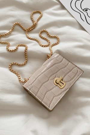 Trendy Women's Small Chain Bag 2025 - Korean Style Versatile Shoulder Crossbody Bag for Internet Celebrity Fashion