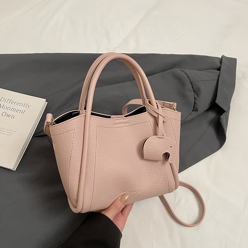 Trendy Women's Small Elephant Handbag - Fashionable Vegetable Basket Crossbody Bag for 2025 Style Trendy Women's Small Elephant Handbag - Fashionable Vegetable Basket Crossbody Bag for 2025 Style