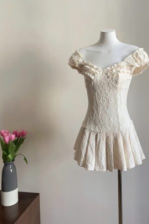 Ultra-Short Ruffled Lace Jacquard Dress - Heavy-Duty Composite Fabric, Chic Edinburgh Style, Perfect for Y2K Fashion Lovers