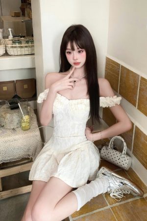 Ultra-Short Ruffled Lace Jacquard Dress - Heavy-Duty Composite Fabric, Chic Edinburgh Style, Perfect for Y2K Fashion Lovers