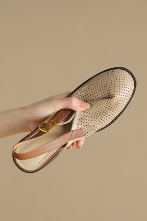 Ultra-Soft Lambskin Hollow-Out Toe Women's Sandals - Vintage-Inspired Design for Chic Summer Style