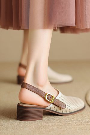 Ultra-Soft Lambskin Hollow-Out Toe Women's Sandals - Vintage-Inspired Design for Chic Summer Style