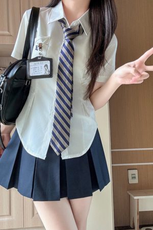 Unique Women's Short Sleeve Pocket Waist JK Shirt in White and Blue - Foldable Design, Casual Style, Perfect for Everyday Wear