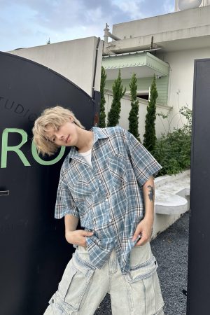 Unisex American Retro Brushed Plaid Short Sleeve T-Shirt - Casual Loose Fit Summer Shirt for Couples