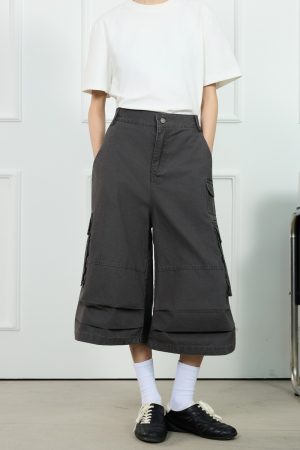 Unisex American-Style Wide-Leg Loose Pleated Seven-Point Shorts for Summer Commuting - Fashionable Workwear with Pockets