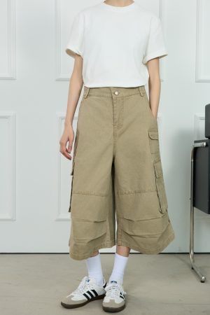 Unisex American-Style Wide-Leg Loose Pleated Seven-Point Shorts for Summer Commuting - Fashionable Workwear with Pockets