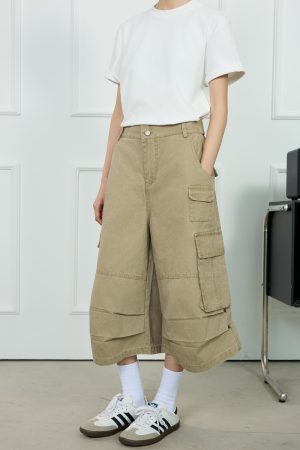 Unisex American-Style Wide-Leg Loose Pleated Seven-Point Shorts for Summer Commuting - Fashionable Workwear with Pockets