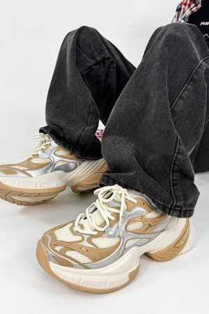 Unisex Black Scorpio Dad Shoes - Retro Thick-Soled Height-Increasing Sports Sneakers, Warrior Mecha Style, Trendy National Design