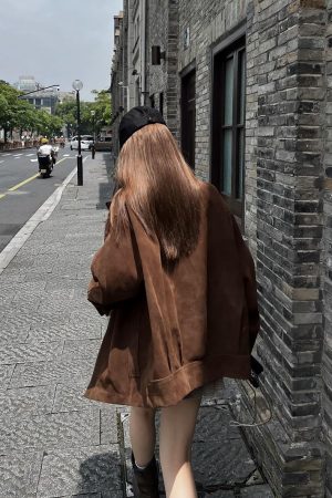 Unisex Caramel Cocoa Suede Motorcycle Jacket with Stand Collar - Vintage Cleanfit Workwear, Trendy Loose Style