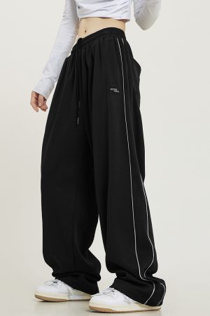 Unisex Casual Sports Pants - Hip Hop Sweatpants with Beer Team Captain Design, American High Street Style, Perfect for Dance and Jazz