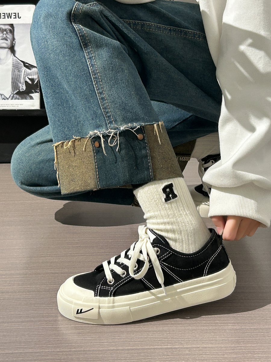 Unisex Classic Warrior Canvas Sneakers - Lightweight Breathable Sports Shoes for Summer 2025 Unisex Classic Warrior Canvas Sneakers - Lightweight Breathable Sports Shoes for Summer 2025