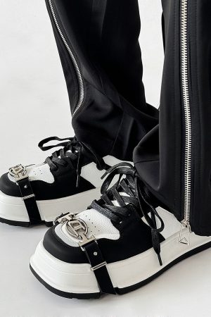 Unisex Lace-Up Casual Sneakers with Square Toe in Black and White - Trendy National Style Sports Shoes for Couples