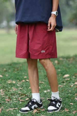 Unisex Quick-Dry Solid Color Sports Shorts - Lightweight Breathable Casual Beach Five-Point Pants for Summer Outdoor Activities