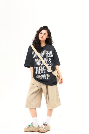 Unisex Retro Graffiti Letter Design Short-Sleeve T-Shirt - Summer Versatile Couple Tee, 90s American Street Style