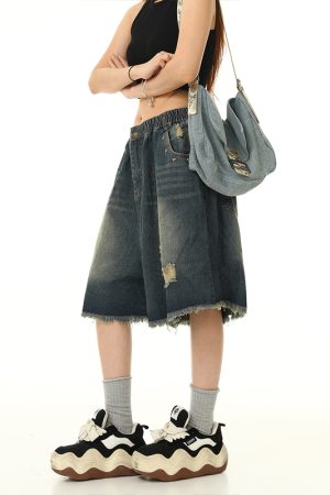 Unisex Retro Washed Ripped Denim Shorts - Loose Wide-Leg Five-Point Pants with Elastic Waist - Vintage American Style 90s Fashion