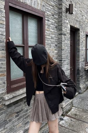 Unisex Ripped Western Style Jacket - Retro American Trendy Loose Short Workwear for Couples