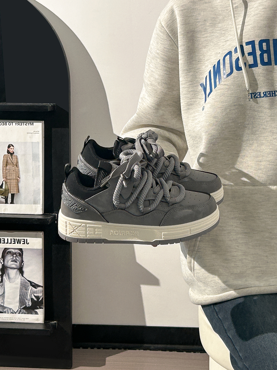 Unisex Thick-Soled Sneakers for Spring 2025 - Versatile Casual Sports Shoes for Men and Women Unisex Thick-Soled Sneakers for Spring 2025 - Versatile Casual Sports Shoes for Men and Women