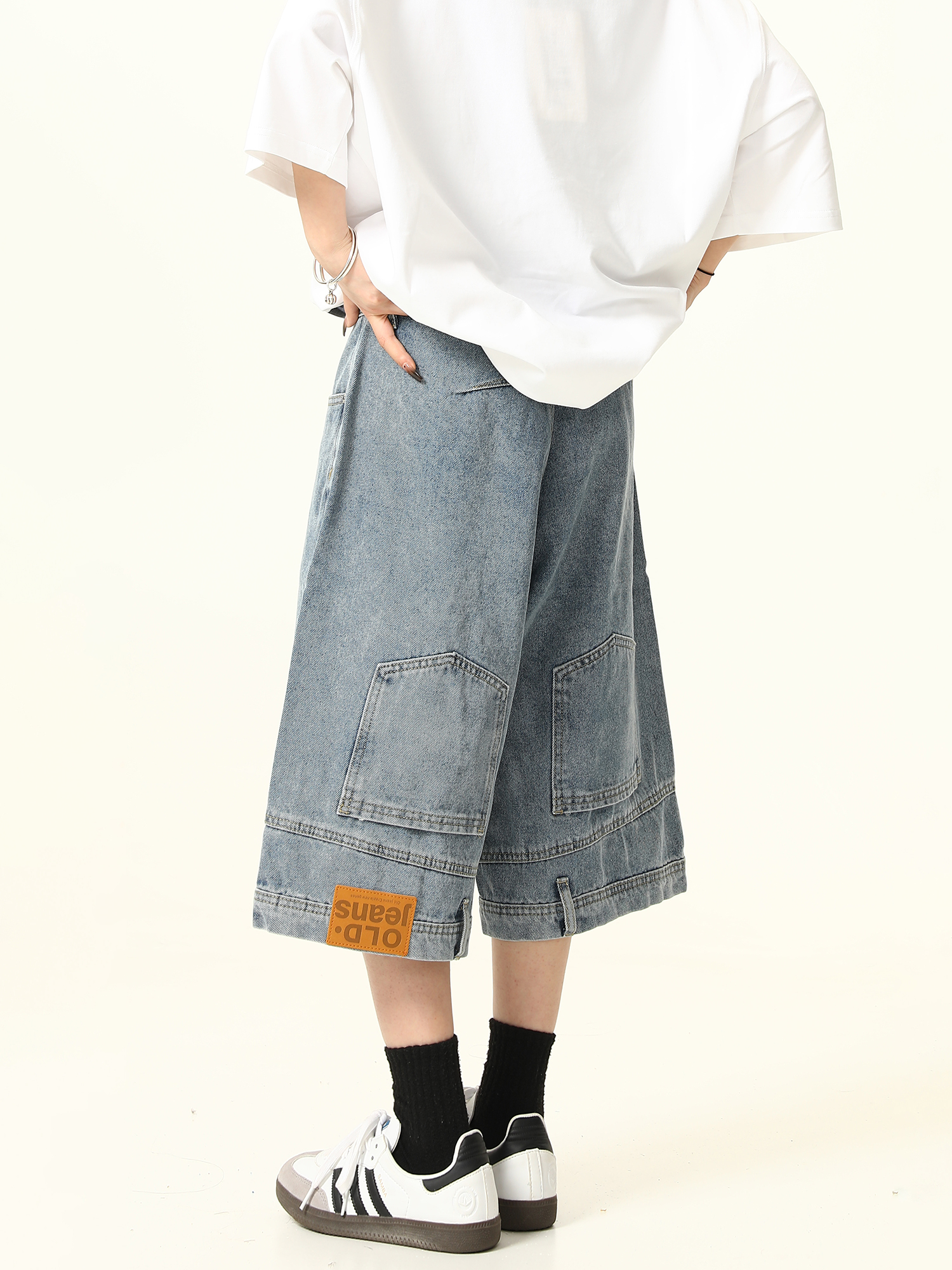 Unisex Vintage Wide-Leg Inverted Denim Shorts - Retro American Style Washed Loose Cropped Pants Unisex Vintage Wide-Leg Inverted Denim Shorts - Retro American Style Washed Loose Cropped Pants