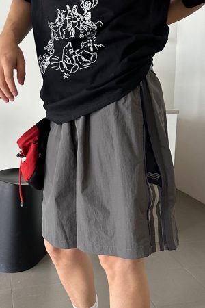 Unisex Zip Striped Nylon Casual Shorts - American Style Quick-Dry Breathable Loose-Fit Summer Five-Point Pants