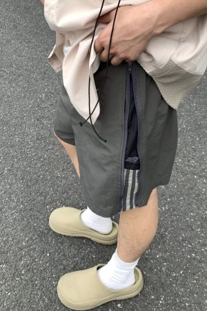 Unisex Zip Striped Nylon Casual Shorts - American Style Quick-Dry Breathable Loose-Fit Summer Five-Point Pants