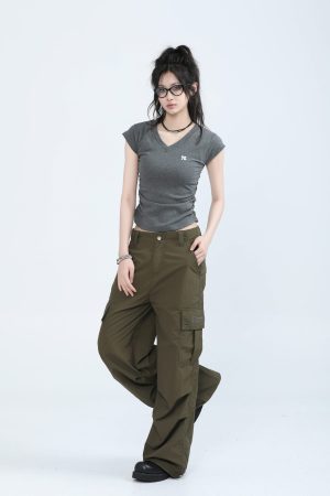 V-Neck Embroidered Fitted Short Sleeve T-Shirt for Women - American Style Spicy Girl Summer Top