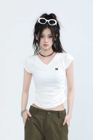 V-Neck Embroidered Fitted Short Sleeve T-Shirt for Women - American Style Spicy Girl Summer Top