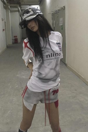 V-Neck Short-Sleeve Women's Summer Color-Blocking Jersey T-Shirt - American Retro Loose Fit Sports Top for a Casual Look