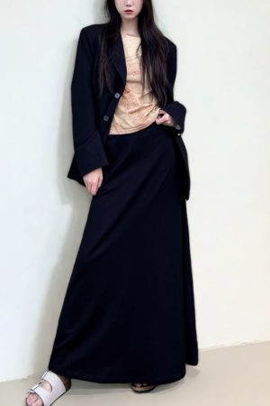 Versatile Black Floor-Length A-Line Skirt for Spring and Summer, Casual Sports Leisure Style, Perfect for Everyday Wear