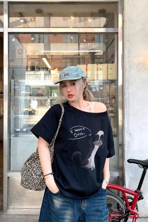 Versatile Black Short Sleeve T-Shirt with Dog Print for Women - Loose Slim Fit, Spring Fashion Essentials, Y2K Style