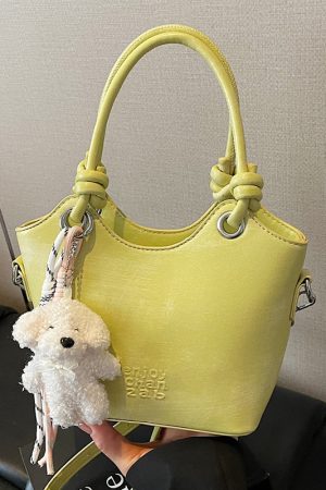 Versatile Crossbody Handbag for Women, Stylish Small Bag with High-End Feel, Casual Letter Design, Perfect for Everyday Use