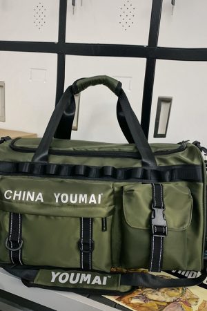 Versatile Large Capacity Travel Backpack for Men and Women – Ideal for Business, School, Sports, and Weekend Getaways