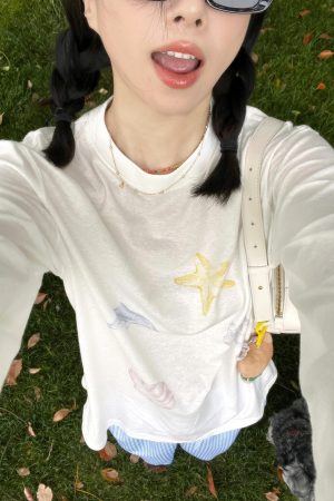 Versatile Long-Sleeve Dolphin Cartoon Print Sun Protection Cover-Up - Slightly Sheer Snowflake Cotton, Casual Korean Style for Women