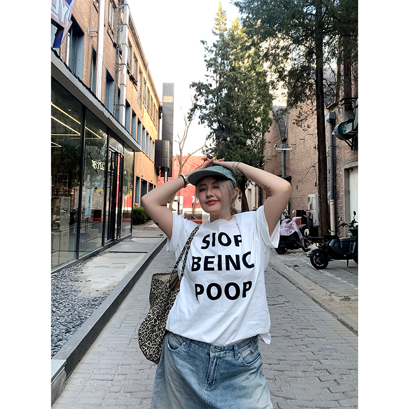 Versatile Round Neck Short Sleeve Letter Print T-Shirt for Women - Loose Slim Fit, Spring/Summer 2025 Fashion, Casual Style Versatile Round Neck Short Sleeve Letter Print T-Shirt for Women - Loose Slim Fit, Spring/Summer 2025 Fashion, Casual Style