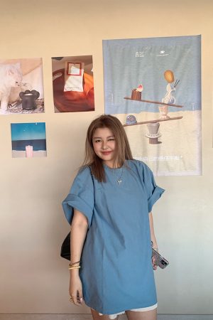 Versatile Round Neck Short Sleeve Solid Color T-Shirt for Women - Loose Slimming Style, Trendy Summer Fashion 2025