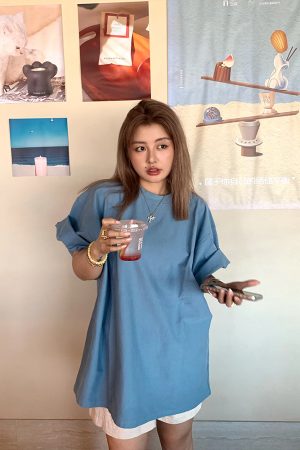 Versatile Round Neck Short Sleeve Solid Color T-Shirt for Women - Loose Slimming Style, Trendy Summer Fashion 2025