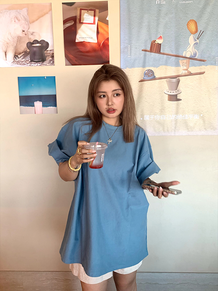 Versatile Round Neck Short Sleeve Solid Color T-Shirt for Women - Loose Slimming Style, Trendy Summer Fashion 2025 Versatile Round Neck Short Sleeve Solid Color T-Shirt for Women - Loose Slimming Style, Trendy Summer Fashion 2025