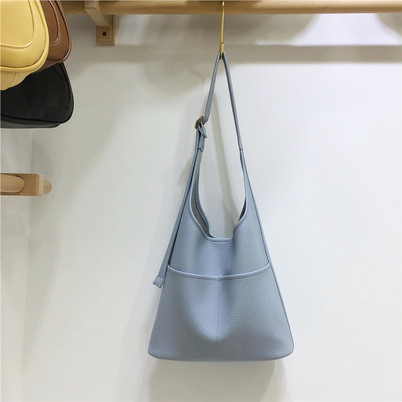 Versatile Soft Leather Tote Bag - Korean Style Fashionable Large Capacity Shoulder Bag for Moms & Kids Versatile Soft Leather Tote Bag - Korean Style Fashionable Large Capacity Shoulder Bag for Moms & Kids