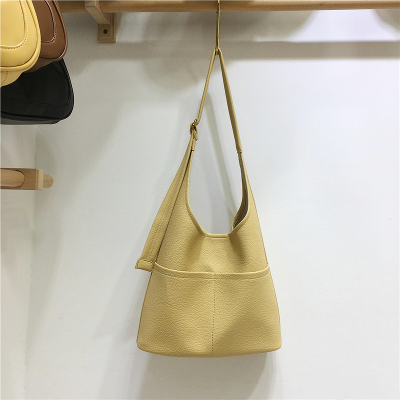 Versatile Soft Leather Tote Bag - Korean Style Fashionable Large Capacity Shoulder Bag for Moms & Kids Versatile Soft Leather Tote Bag - Korean Style Fashionable Large Capacity Shoulder Bag for Moms & Kids