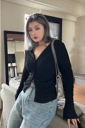 Versatile Solid Color Cotton Top - Basic Style for Effortless Chic Looks, Perfect for Everyday Wear and Layering