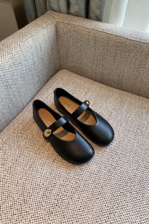 Versatile Women's Velcro Retro Mary Jane Leather Shoes - 2025 Spring Style, Fashionable and Comfortable Footwear for Every Occasion