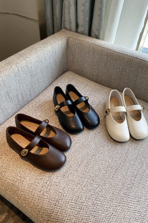 Versatile Women's Velcro Retro Mary Jane Leather Shoes - 2025 Spring Style, Fashionable and Comfortable Footwear for Every Occasion