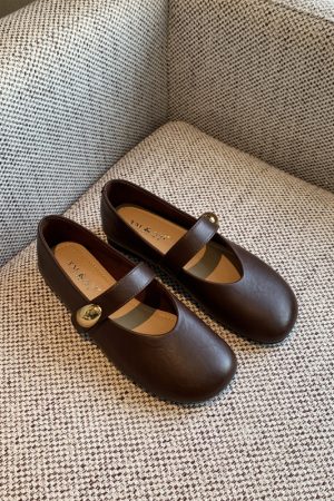 Versatile Women's Velcro Retro Mary Jane Leather Shoes - 2025 Spring Style, Fashionable and Comfortable Footwear for Every Occasion