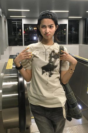 Vintage American Retro T-Shirt for Women with Fire Guitar Print, Short Sleeve Summer Style, Trendy Casual Top