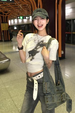 Vintage American Retro T-Shirt for Women with Fire Guitar Print, Short Sleeve Summer Style, Trendy Casual Top