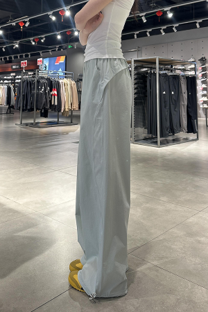 Vintage American-Style Cargo Pants for Women - Loose-Fitting Tapered Wide-Leg Design with Elastic Waist - Casual Versatile Sportswear