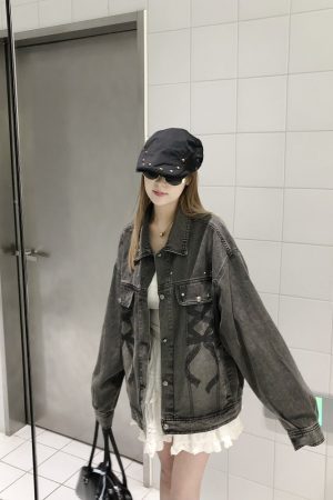 Vintage American-Style Denim Jacket with Graphic Bow and Graffiti Design - Women's Loose Fit Fashion Outerwear