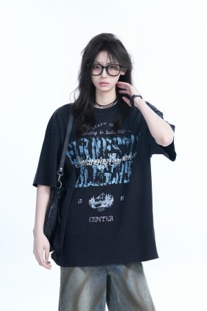 Vintage American-Style Distressed Loose Fit Short-Sleeve T-Shirt for Women with Mottled Print - Y2K Fashion Essential