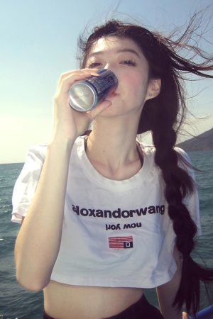 Vintage American Style Women's White Crop Top - Short Sleeve Round Neck T-Shirt with Letter Print - Summer ABG Hot Girl Fashion