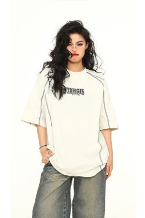 Vintage American Unisex Short Sleeve T-Shirt in Red - Trendy Loose Fit Couple Tee for Y2K Style Lovers